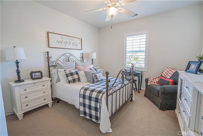22348 Driftwood Ct, House other with 5 bedrooms, 5 bathrooms and 2 parking in Santa Clarita CA | Image 33