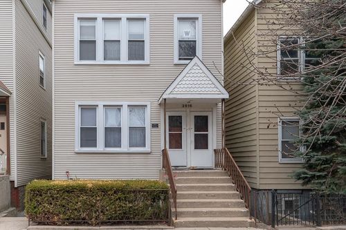 2f-2616 N Marshfield Ave, Chicago, IL, 60614-1063 | Card Image