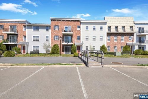 1003 Unicorn Way, Clifton, NJ, 07011-2073 | Card Image