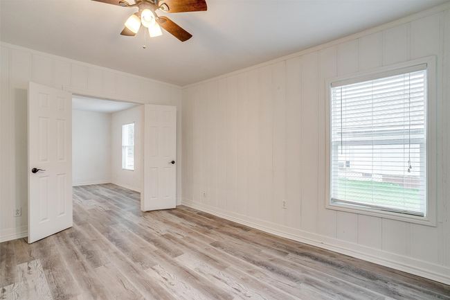 345 N Field St, House other with 2 bedrooms, 2 bathrooms and null parking in Burleson TX | Image 9