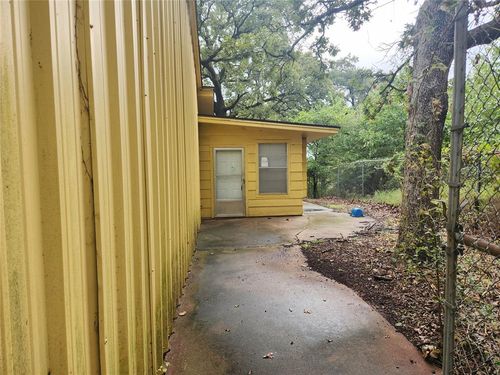 8701 Howard Ave, Lexington, OK, 73051-6021 | Card Image