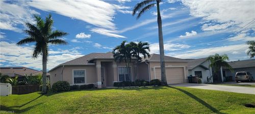 902 Sw 21st Ln, Cape Coral, FL, 33991-3631 | Card Image