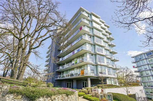 402-4011 Rainbow Hill Lane, Saanich, BC, V8X0B6 | Card Image