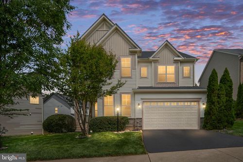 5657 Liberty Manor Cir, WOODBRIDGE, VA, 22193-3279 | Card Image
