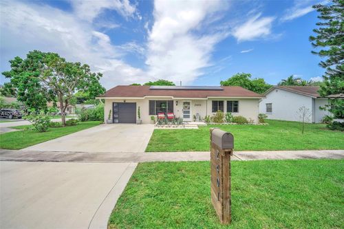 2401-2401 Nw 110th Ter, Sunrise, FL, 33322-2548 | Card Image