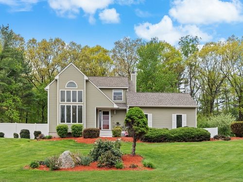 29 W Applewood Dr, Charlton, MA, 01507-1648 | Card Image