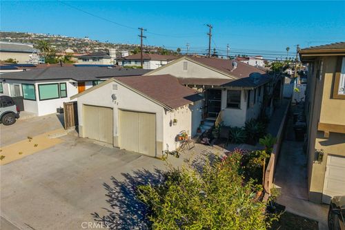 227 Avenida Serra, San Clemente, CA, 92672-6805 | Card Image
