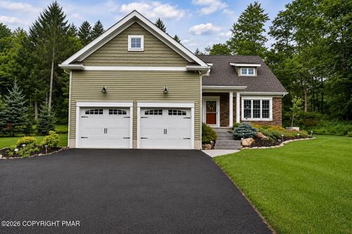 126 Lexington Ln, Blakeslee, PA, 18610-2000 | Card Image
