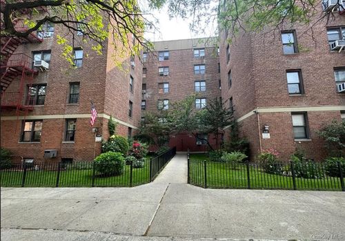 e6-65-39 108th Street, New York, NY, 11375 | Card Image