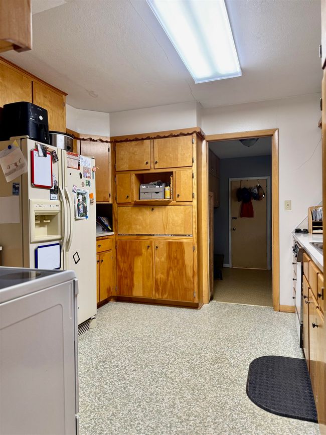722 Westview Dr, House other with 3 bedrooms, 2 bathrooms and null parking in Mulvane KS | Image 8