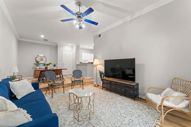 APT-237 - 2400 Mccue Rd, Condo with 2 bedrooms, 1 bathrooms and 2 parking in Houston TX | Image 9