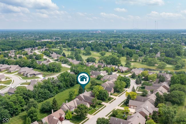 aerial perspective of suburban area | Image 32