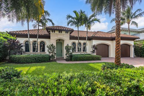 216 Summa St, West Palm Beach, FL, 33405-4718 | Card Image