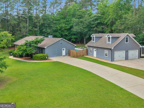 95 Green Valley Cir, Mcdonough, GA, 30252-3621 | Card Image
