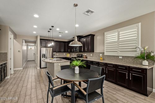 4229 E Mesquite St, Gilbert, AZ, 85296-1194 | Card Image