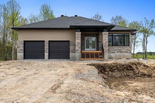 37 Tennant Dr, Smiths Falls, ON, K7A4S5 | Card Image