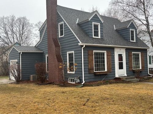 720 Monongalia Ave Sw, Willmar, MN, 56201-3167 | Card Image