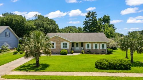 7600 Driftwood Dr, Myrtle Beach, SC, 29572-4152 | Card Image