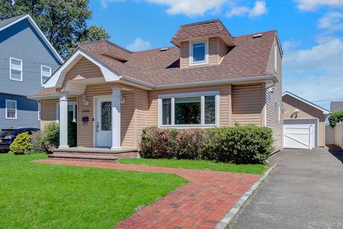 360 Westminster Rd, Cedarhurst, NY, 11516-1126 | Card Image