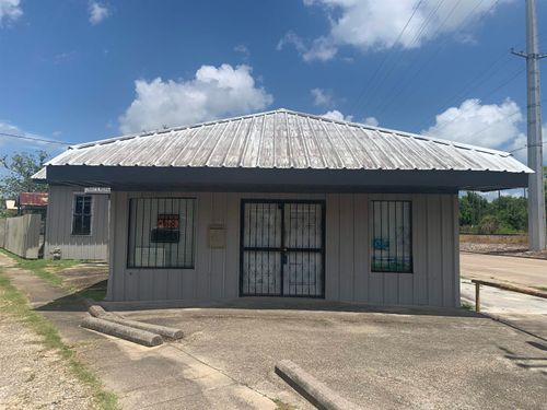 801 Railroad Ave, Morgan City, LA, 70380-2922 | Card Image