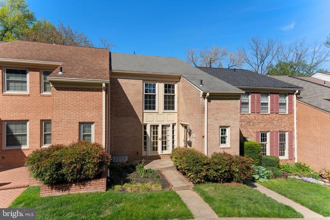 6628 Midhill Pl, Townhouse with 3 bedrooms, 3 bathrooms and null parking in FALLS CHURCH VA | Image 34
