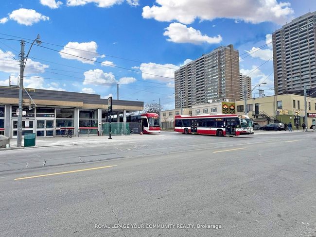 525 - 8 Trent Ave, Condo with 0 bedrooms, 1 bathrooms and null parking in Toronto ON | Image 20