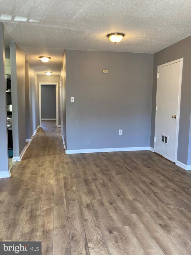 APT-302 - 3817 Swann Rd, Condo with 3 bedrooms, 2 bathrooms and null parking in SUITLAND MD | Image 5