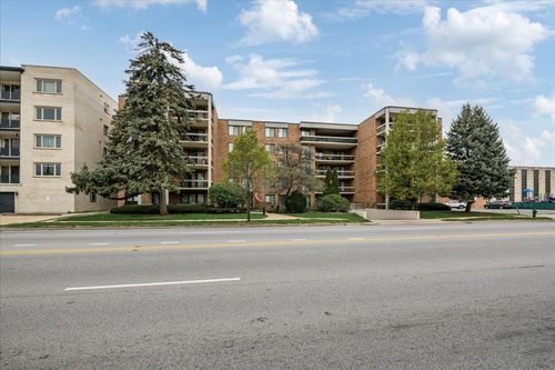 5c-1020 N Harlem Ave, River Forest, IL, 60305-1519 | Card Image