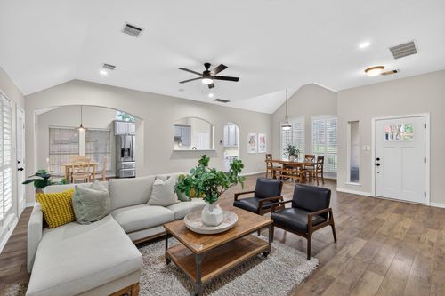 4239 Hearthside Dr, Grapevine, TX, 76051-6531 | Card Image