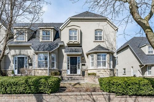 5-1061 N Shore Blvd E, Burlington, ON, L7T1X9 | Card Image