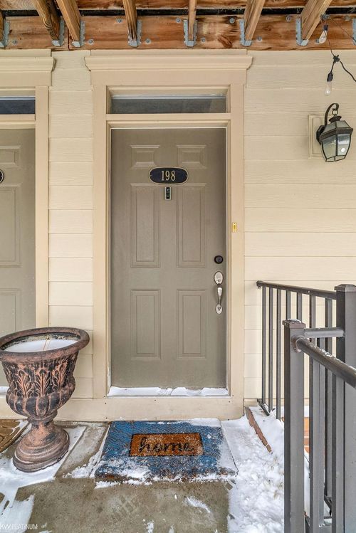 198 Amys Walk Street, Auburn Hills, MI, 48326 | Card Image