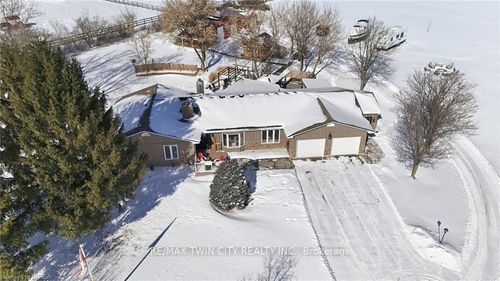 216 Big Creek Rd, Caledonia, ON, N3W2G9 | Card Image