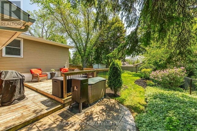 22 Nelson Street, House other with 3 bedrooms, 2 bathrooms and 5 parking in Hamilton (Waterdown) ON | Image 36