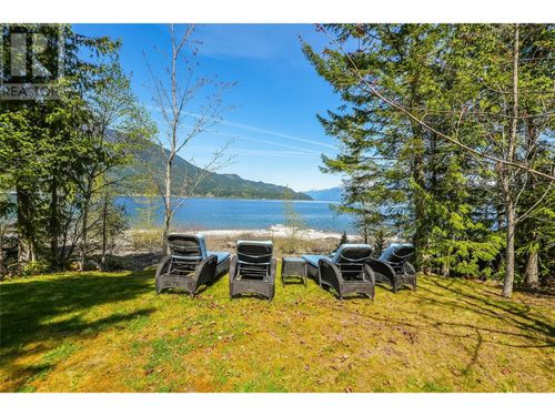 271 Kootenay Lake Rd, Procter, BC, V1L0B6 | Card Image