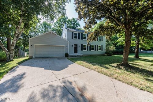 1100 Concord Dr, Medina, OH, 44256-3045 | Card Image