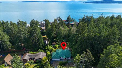 7905 Plumper Way, Pender Island, BC, V0N2M2 | Card Image