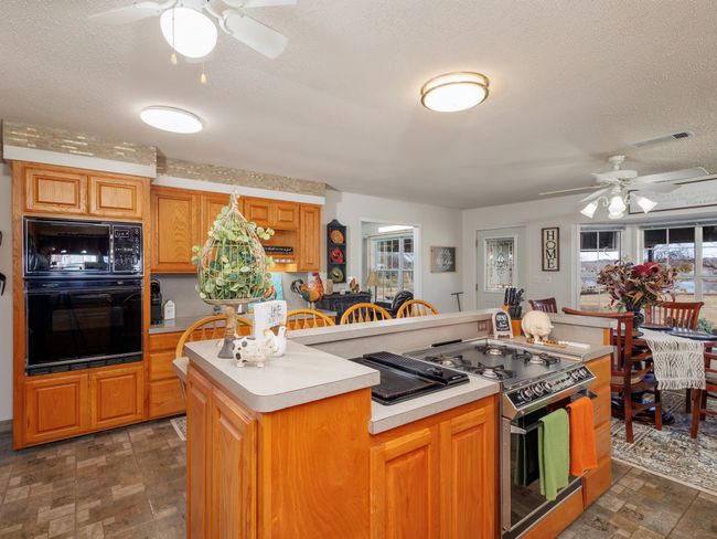 155 Lakeview Dr, House other with 3 bedrooms, 2 bathrooms and null parking in Coleman TX | Image 18