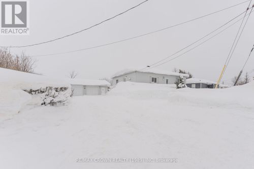 16 Lasalle Ave, Kapuskasing, ON, P5N2R7 | Card Image
