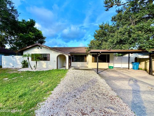 929 Derbyshire Rd, Daytona Beach, FL, 32117-3801 | Card Image