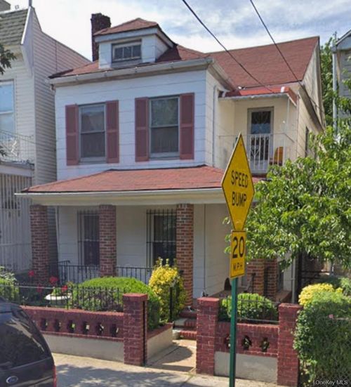100-17 39th Ave, Corona, NY, 11368-4804 | Card Image