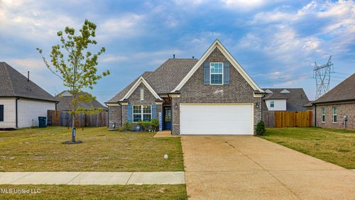 2370 Johnny Ray Dr, Southaven, MS, 38672-1132 | Card Image