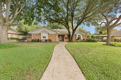 907 Stonelake Dr, Cleburne, TX, 76033-5909 | Card Image