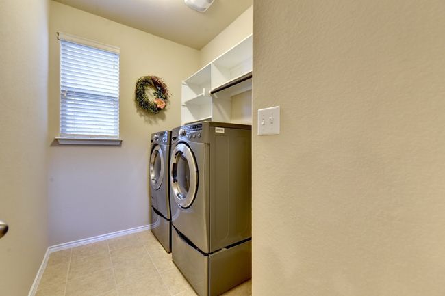 194 Camden Cv, House other with 5 bedrooms, 3 bathrooms and 4 parking in Buda TX | Image 17