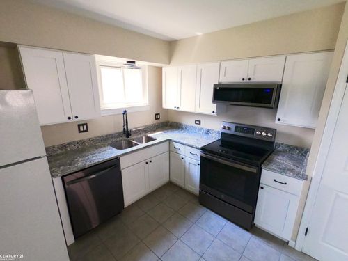 35811 Weideman St, Clinton Township, MI, 48035-1655 | Card Image