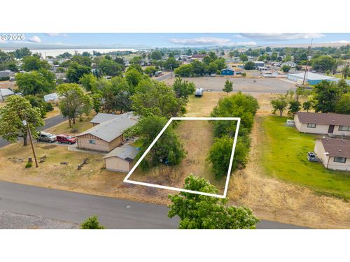 000 Ne Sixth St, Irrigon, OR, 97844 | Card Image