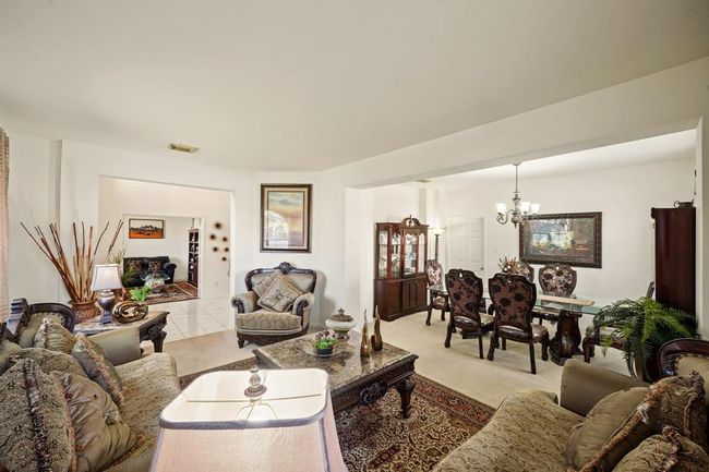 13823 Eldridge Garden Cir, House other with 4 bedrooms, 3 bathrooms and 2 parking in Houston TX | Image 7