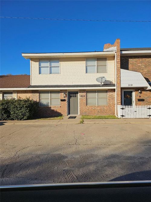 321 W 4th St, Hobart, OK, 73651-4601 | Card Image