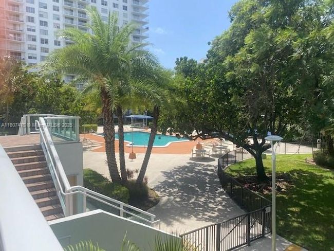 APT-1011W - 2801 Ne 183 Rd St, Condo with 1 bedrooms, 2 bathrooms and null parking in Aventura FL | Image 22