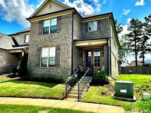 10131 Sterling Ridge Dr, Cordova, TN, 38018-3612 | Card Image