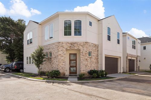 7702 Westside Villas Ln, Houston, TX, 77055-1918 | Card Image